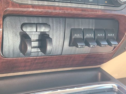 Used 2011 Ford F350 King Ranch w/ King Ranch w/Chrome Pkg AWD/4WD image 26