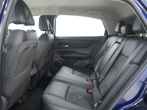 Used 2024 Nissan Ariya AWD image 19