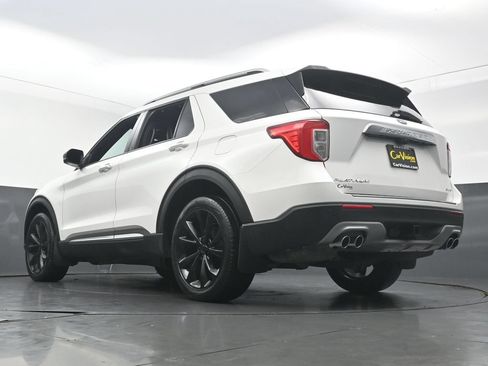 Used 2022 Ford Explorer Platinum AWD/4WD image 46