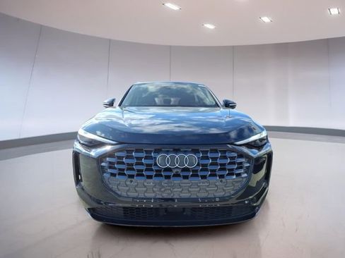 Used 2025 Audi Q5 Premium w/ Convenience Package AWD/4WD image 2