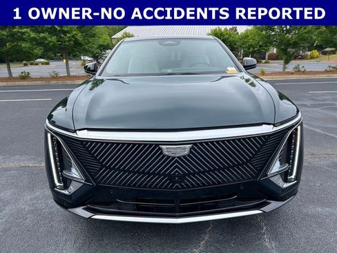 Used 2025 Cadillac Lyriq Luxury RWD image 12