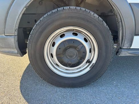 Used 2020 Ford Transit 250 Low Roof image 10