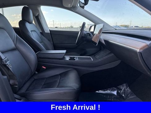 Used 2022 Tesla Model Y Performance image 31