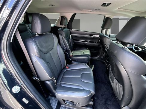 Used 2024 Hyundai Palisade SEL w/ Premium Package FWD image 25