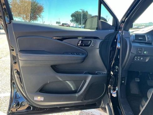 Used 2023 Honda Passport Elite image 4