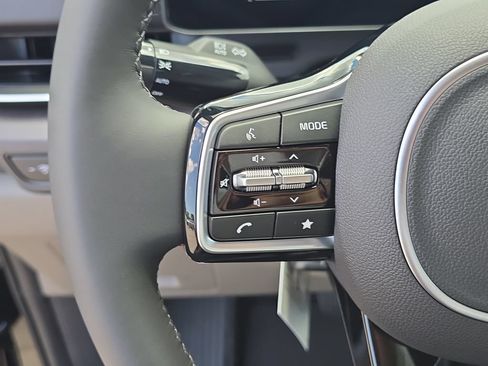 New 2026 Kia Carnival EX FWD image 30