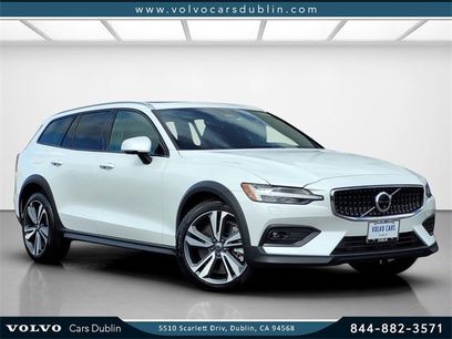 Certified 2024 Volvo V60 B5 Cross Country Plus
