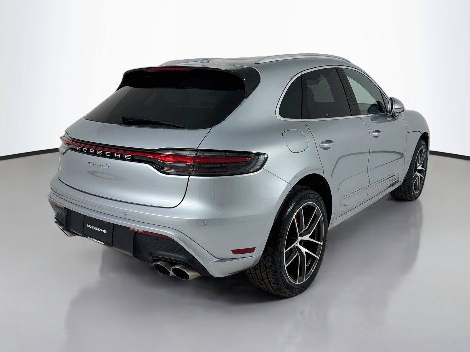 Certified 2023 Porsche Macan S AWD/4WD image 20
