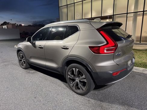 Used 2021 Volvo XC40 T5 Inscription w/ Advanced Package image 10