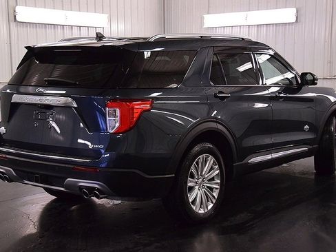 Used 2023 Ford Explorer King Ranch w/ Technology Package image 7