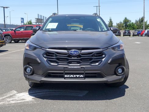 Certified 2024 Subaru Crosstrek 2.0i Premium w/ Crosstrek Mirror Package AWD/4WD image 3