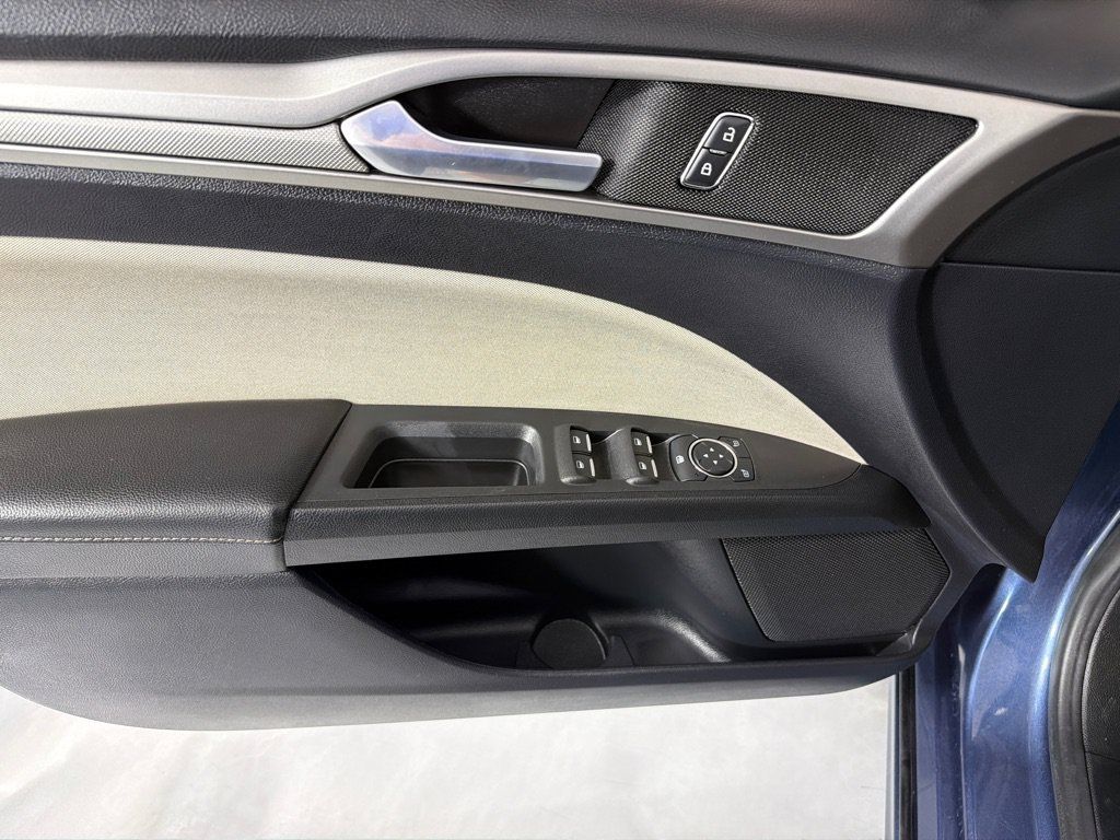 Used 2019 Ford Fusion S FWD image 11