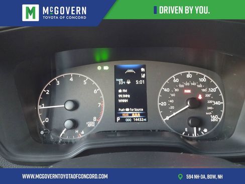 Used 2024 Toyota Corolla LE image 24