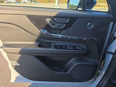 New 2026 Lincoln Corsair Reserve image 26