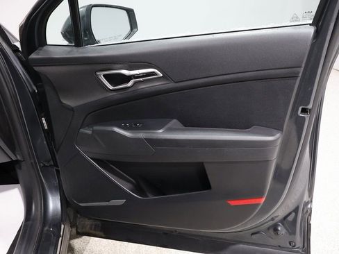 Used 2024 Kia Sportage LX image 23