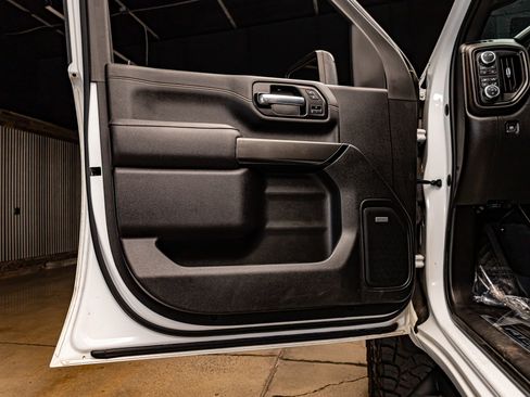 Used 2021 GMC Sierra 2500 AT4 w/ AT4 Premium Plus Package image 28