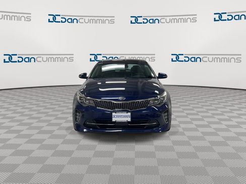 Used 2018 Kia Optima SX w/ Technology Package FWD image 3