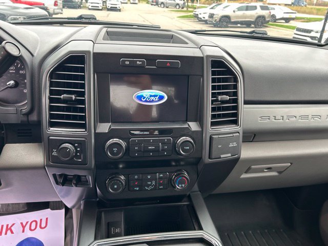 Used 2022 Ford F250 4x4 Crew Cab Super Duty image 19