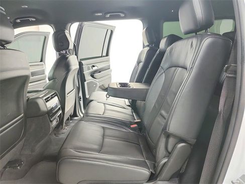 Used 2022 Jeep Wagoneer Series III image 35