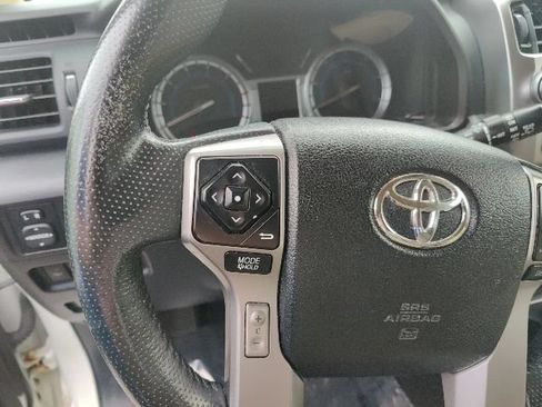 Used 2014 Toyota 4Runner Limited AWD/4WD image 27