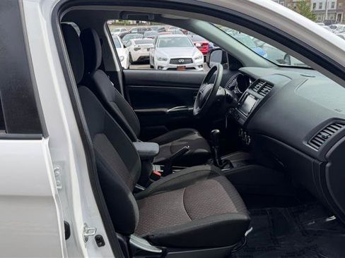 Used 2019 Mitsubishi Outlander Sport ES FWD image 13