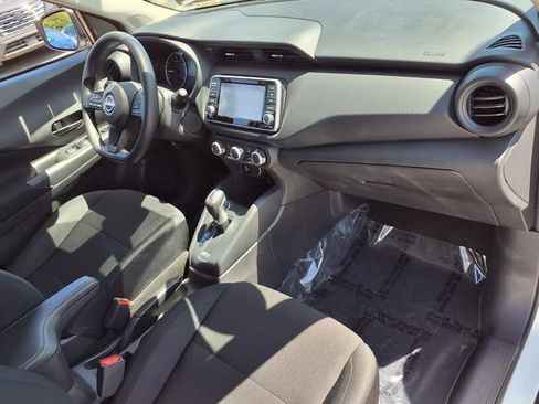 Certified 2025 Nissan Kicks Play S FWD image 27