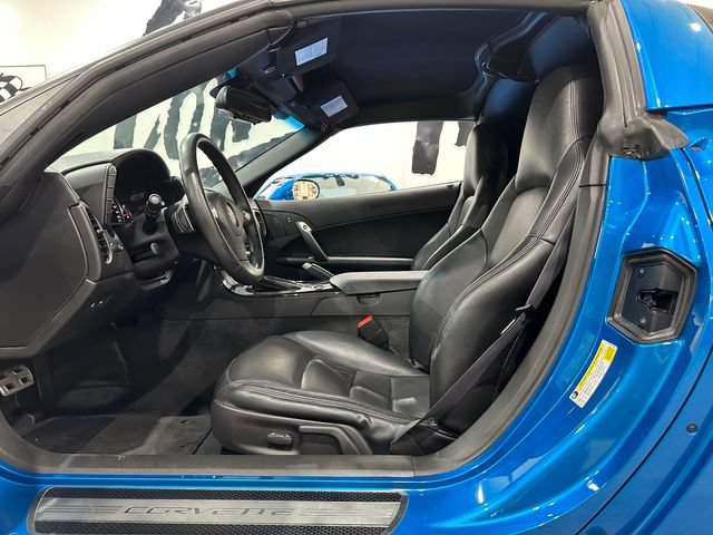 Used 2009 Chevrolet Corvette Coupe RWD image 9