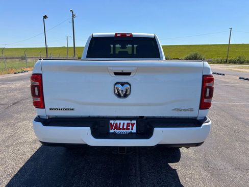 Used 2022 RAM 2500 Big Horn w/ Level C Equiment Group AWD/4WD image 6
