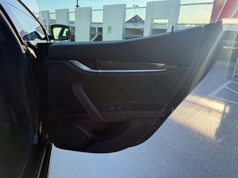 Used 2016 Maserati Ghibli S Q4 AWD/4WD image 28