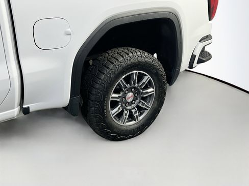 Used 2024 GMC Sierra 1500 AT4 w/ AT4 Preferred Package image 30