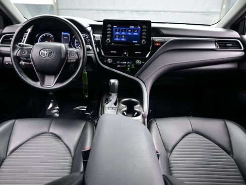 Used 2023 Toyota Camry SE FWD image 17