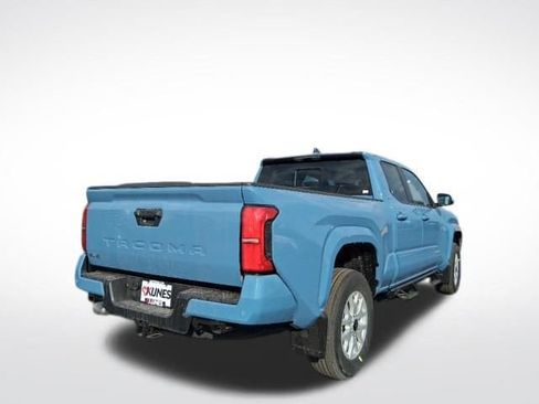 New 2026 Toyota Tacoma SR5 AWD/4WD image 6