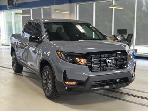 New 2026 Honda Ridgeline Sport image 3