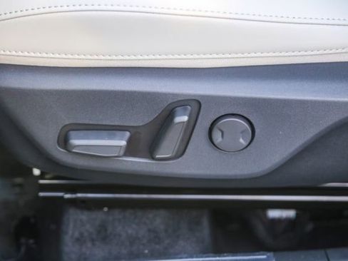 New 2026 Kia Niro EX image 22