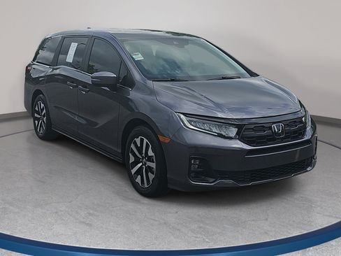 Used 2026 Honda Odyssey EX-L image 3