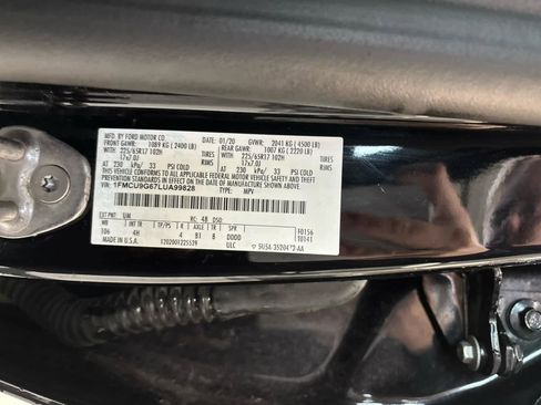 Used 2020 Ford Escape SE image 16