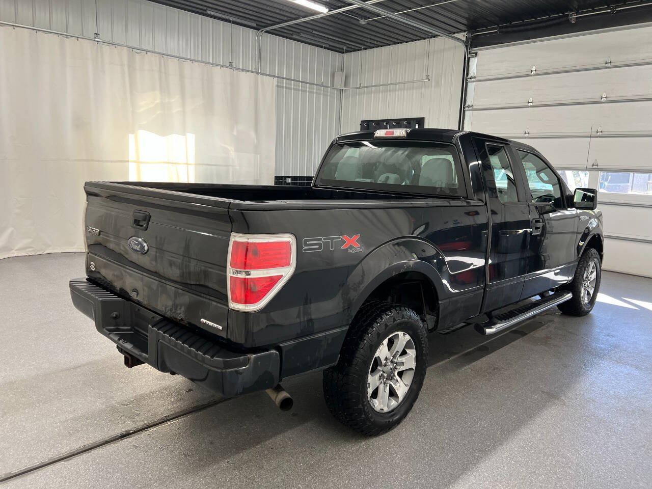 Used 2013 Ford F150 STX w/ Mid Equipment Group AWD/4WD image 4