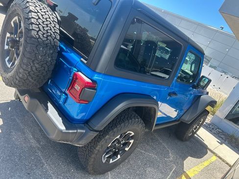 Certified 2026 Jeep Wrangler Rubicon w/ Technology Group AWD/4WD image 11