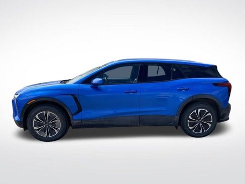 Used 2024 Chevrolet Blazer EV LT AWD/4WD image 3