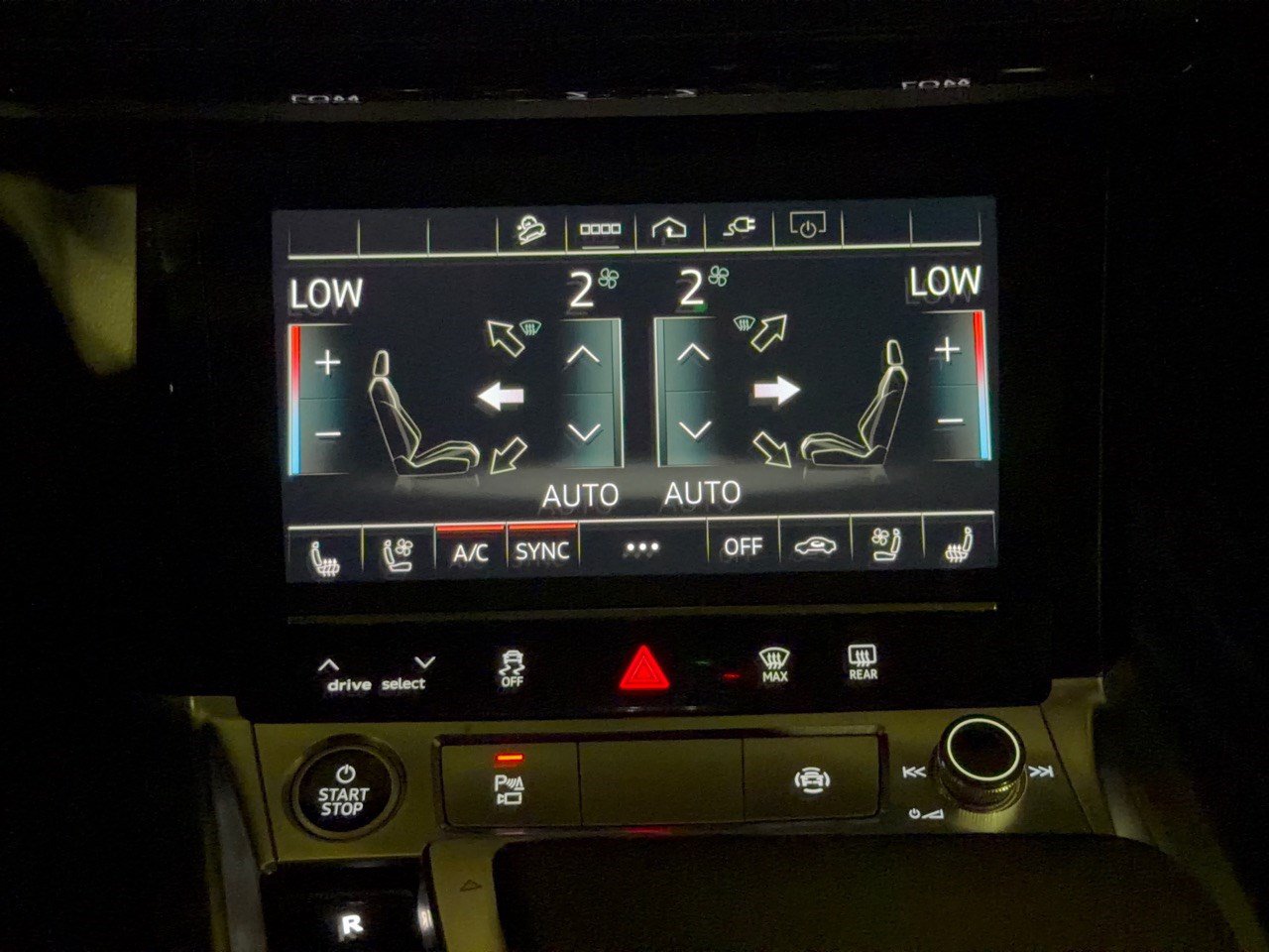 Used 2024 Audi Q8 e-tron Premium Plus AWD/4WD image 22