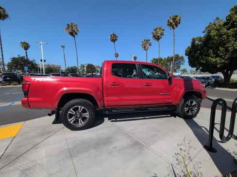 Used 2019 Toyota Tacoma TRD Sport w/ Technology Package RWD image 33