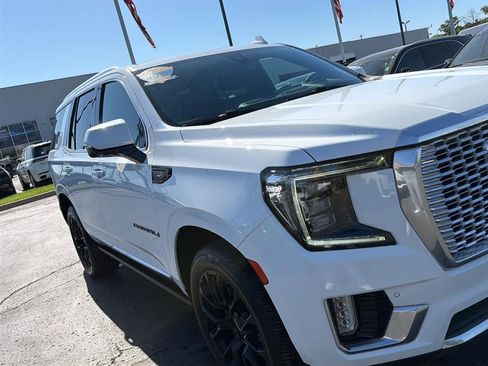 Used 2022 GMC Yukon Denali AWD/4WD image 5