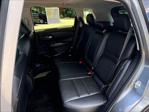 Used 2023 Nissan Rogue SL AWD/4WD image 15
