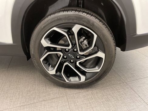 Used 2024 Chevrolet Trax RS FWD image 10