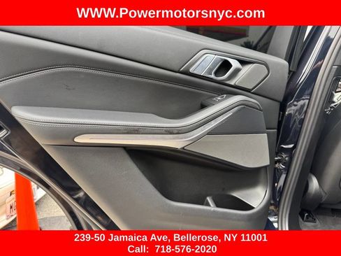 Used 2020 BMW X5 M50i w/ Premium Package AWD/4WD image 27