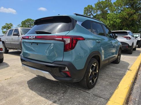 Certified 2025 Kia Seltos EX w/ EX Sunroof Package FWD image 16