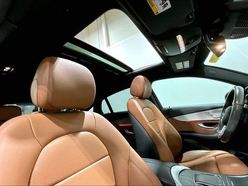 Used 2023 Mercedes-Benz GLC 300 4MATIC Coupe image 16