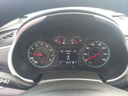 Used 2022 Chevrolet Malibu LS FWD image 16
