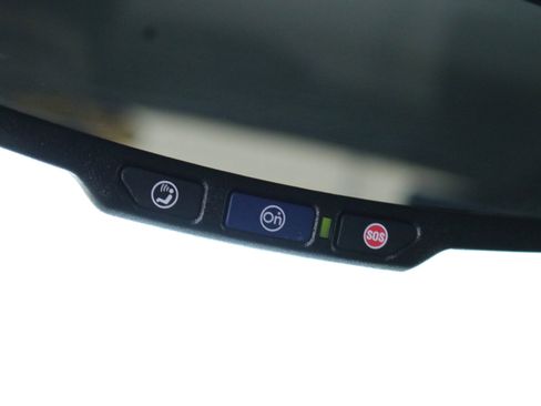 Certified 2022 Chevrolet Trax LT w/ LT Convenience Package image 21