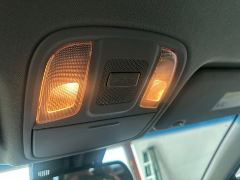 Used 2019 Kia Niro LX FWD image 18